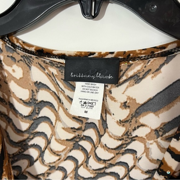 Sleeveless Brittany Black sequin top - Picture 5 of 8